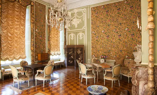 Chinese salon van Kasteel Attre, bewaarde oosterse decoraties uit de 18e eeuw